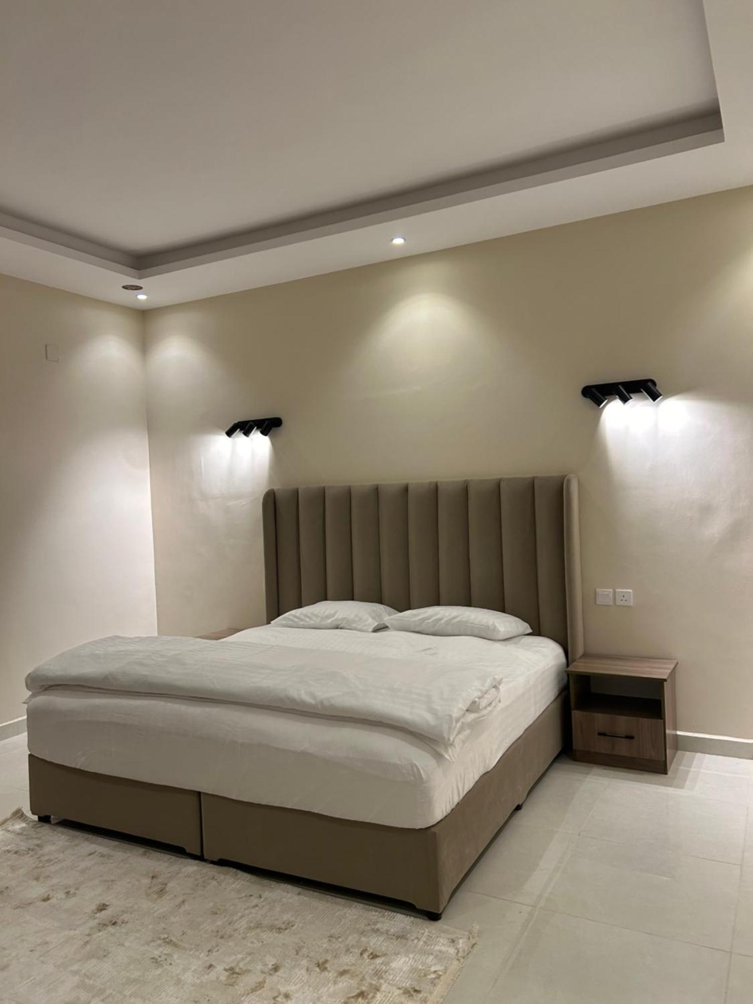 Apartemen المنى للشقق المفروشة Almona *